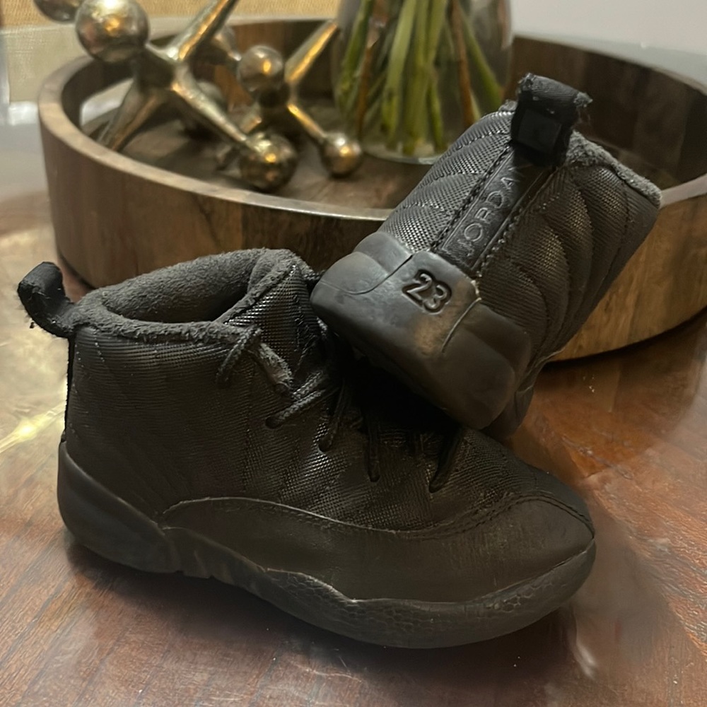 Jordan 12 Triple Black Winterized - Size 9c